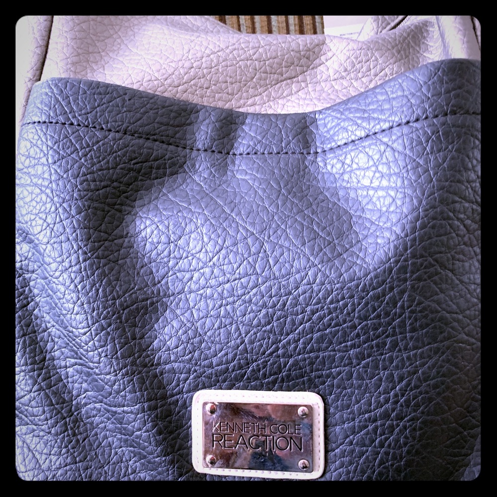 Handbag - Picture 2 of 8